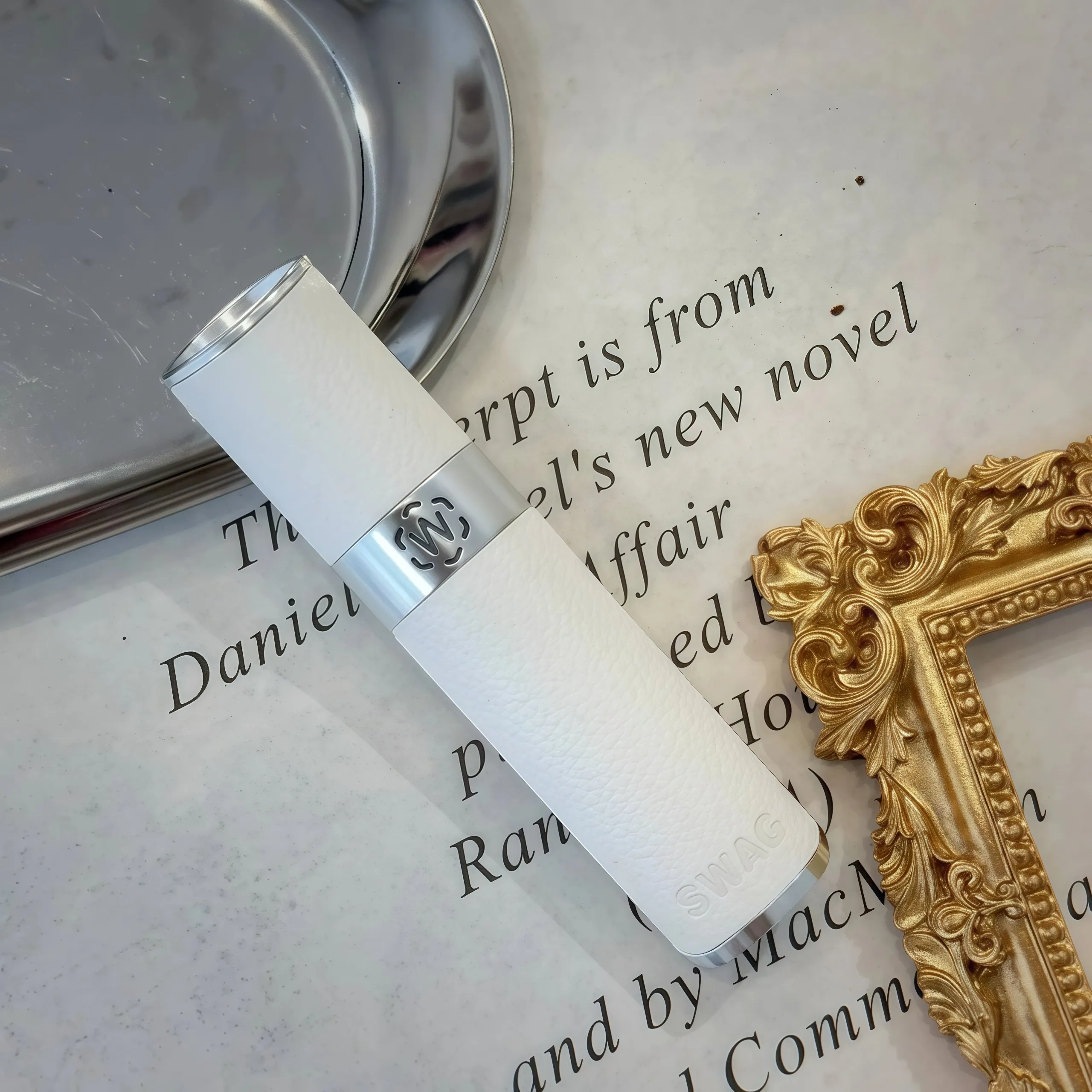 SWAG 皮革主機 | 通用 RELX 一代煙彈 | 400mAh 大電量 | 6 色現貨